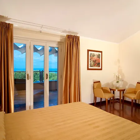 Versilia Palace מלון מרינה די פיאטרסנטה