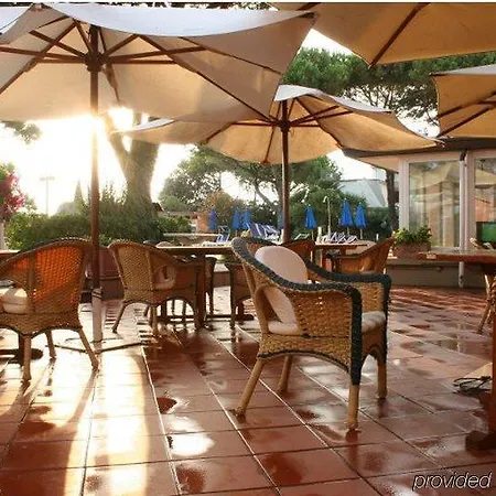 Versilia Palace 4* מרינה די פיאטרסנטה