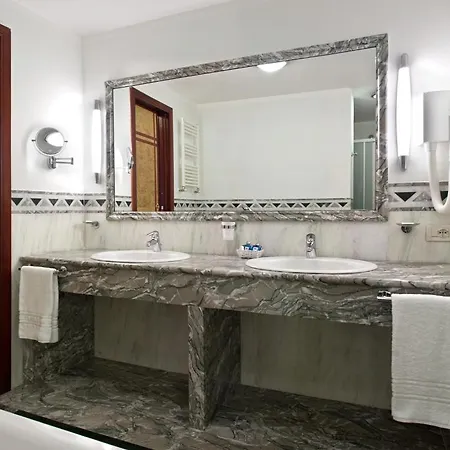 Hotel Versilia Palace 4*